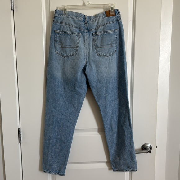 American Eagle Mom Jean - Picture 4 of 6